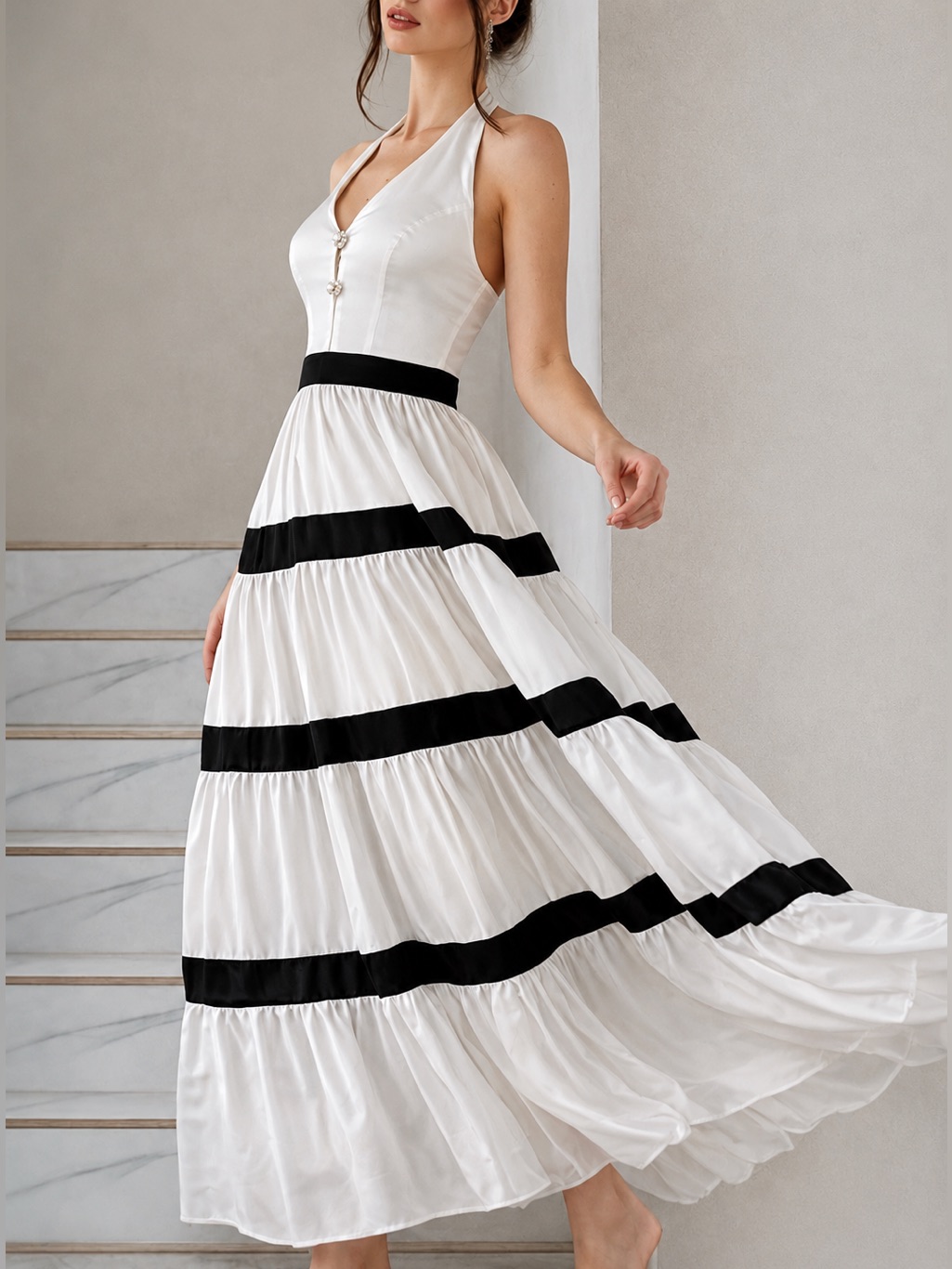 Ipponelli White & Black Tiered Maxi Dress Pearl Button Elegant Flowy Size S